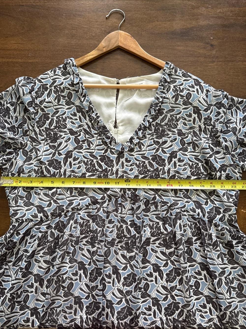 Chic Soul Dress Size 2X Knee Length Blue Floral Long Sheer Sleeve V Neck Plus - Picture 13 of 14